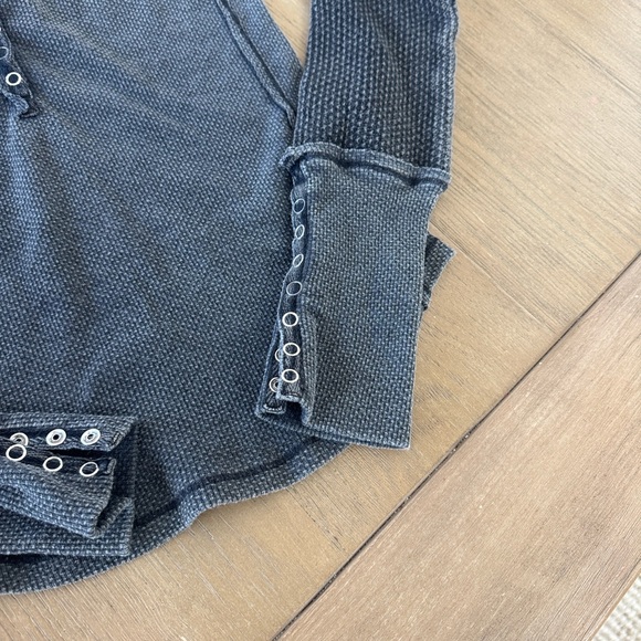 We The Free Cable Cuff Thermal, XL - Picture 6 of 6